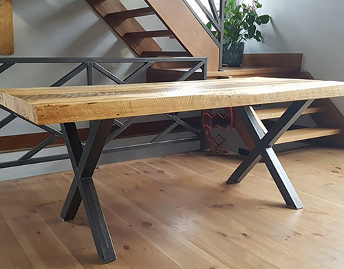 Tables et comptoirs en bois