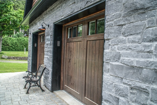 Style porte de garage en bois